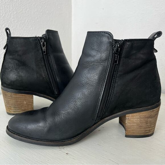 Crevo Autumn black leather tassel zip ankle boot size 7 - Picture 2 of 10